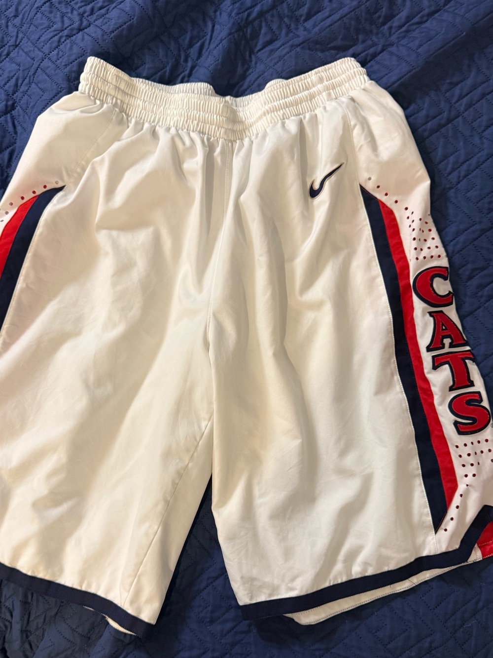 Nike Men’s White Arizona Wildcats Basketball Shorts